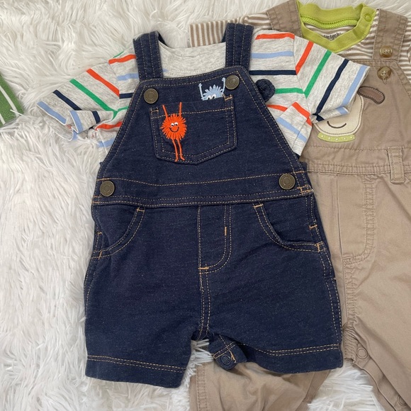 Carter's Matching Sets in Beige, Gray, and Navy Blue Size 3m - Picture 4 of 5